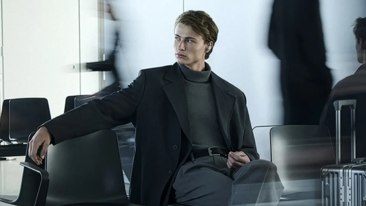 Sony WF-1000XM6 black earbuds product image on a dark background showing both earbuds angled.